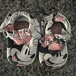 Freshly Picked moccasins - Minnie Mouse